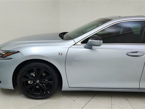 Used 2024 Lexus ES 350 F Sport image 9