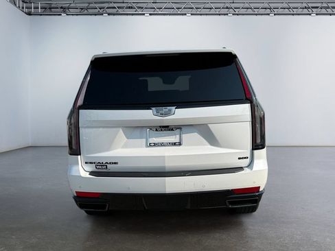 Used 2024 Cadillac Escalade Sport Platinum w/ LPO, ONYX Package AWD/4WD image 4