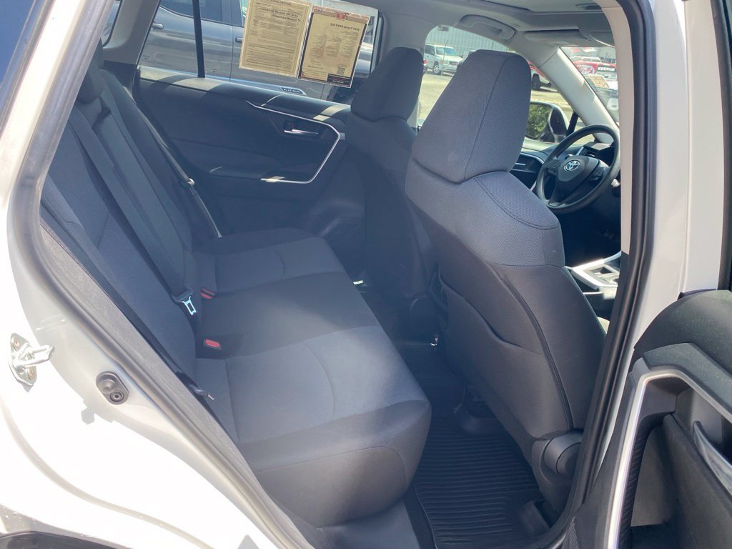 Used 2024 Toyota RAV4 XLE w/ Convenience Package FWD image 16