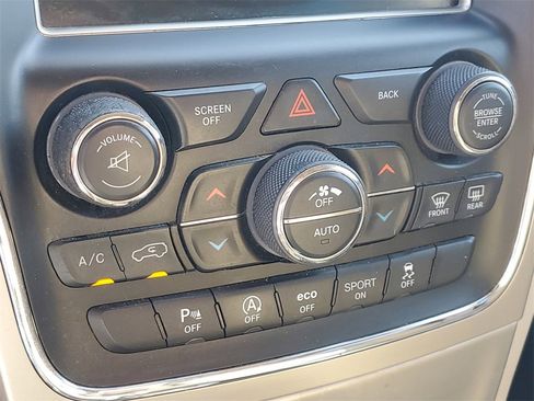 Used 2017 Jeep Grand Cherokee Laredo w/ Quick Order Package 2BE image 30