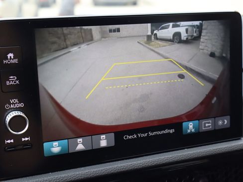 Used 2023 Honda CR-V Sport Touring image 8