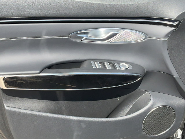 Used 2026 Genesis GV70 2.5T AWD/4WD image 10