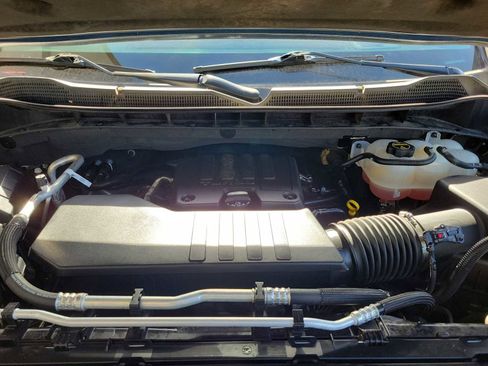 Used 2024 Chevrolet Silverado 1500 Custom Trail Boss image 9