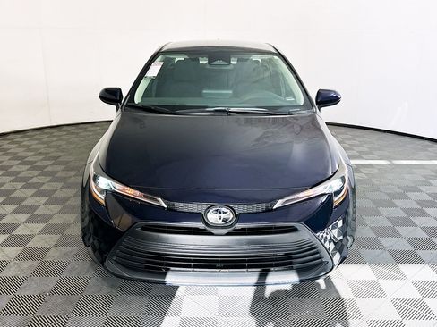 Used 2023 Toyota Corolla LE FWD image 8