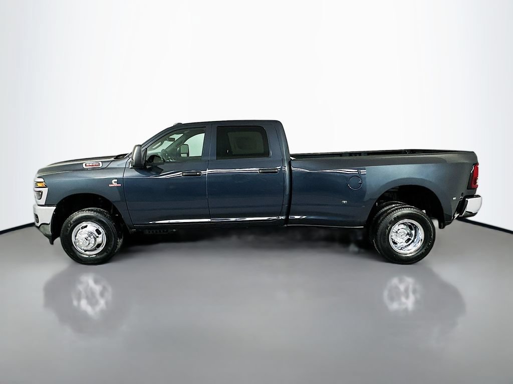 New 2026 RAM 3500 Tradesman w/ Chrome Appearance Group A AWD/4WD image 4