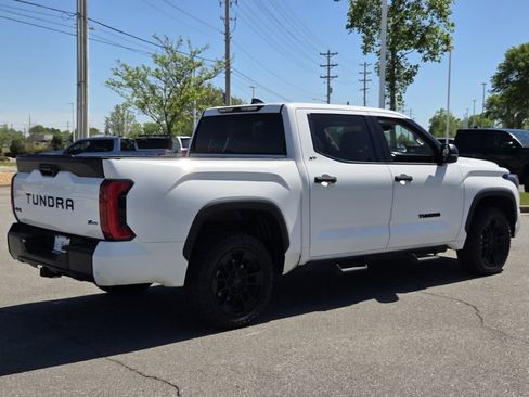 Used 2023 Toyota Tundra SR5 w/ SR5 Convenience Package AWD/4WD image 5