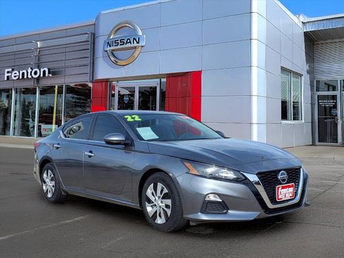 Certified 2022 Nissan Altima 2.5 S image 1