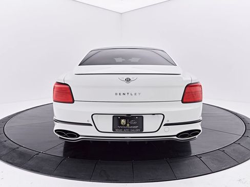 Used 2022 Bentley Flying Spur V8 AWD/4WD image 15