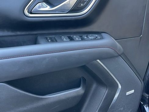 Used 2023 Chevrolet Suburban RST image 13