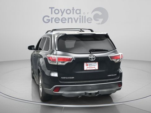 Used 2015 Toyota Highlander Limited Platinum image 14