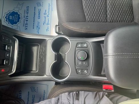 Used 2020 GMC Terrain SLE w/ Driver Convenience Package FWD image 24