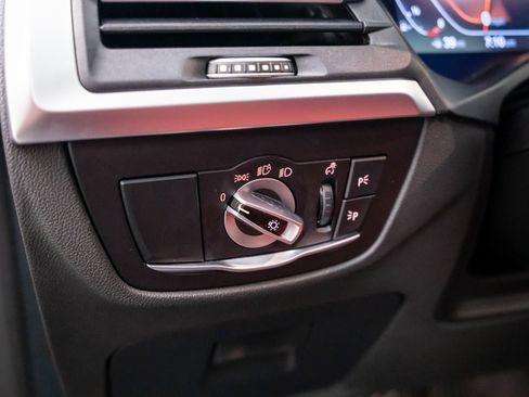 Certified 2025 BMW X4 xDrive30i AWD/4WD image 20