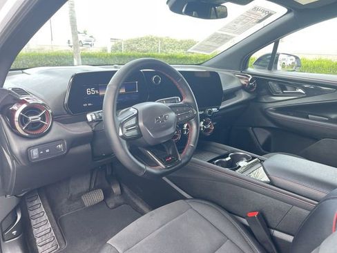 Certified 2025 Chevrolet Blazer EV RS image 10