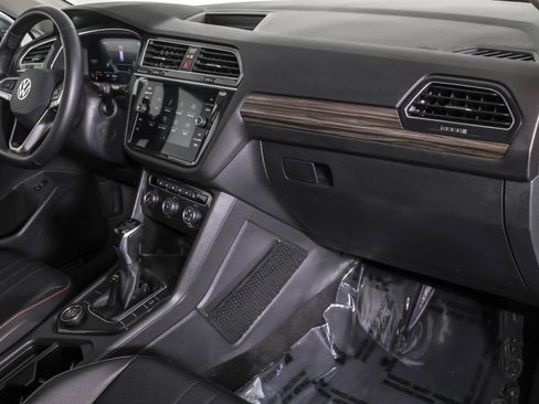 Used 2024 Volkswagen Tiguan Wolfsburg Edition AWD/4WD image 43