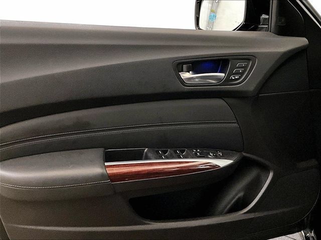 Used 2015 Acura TLX w/ Technology Package FWD image 22