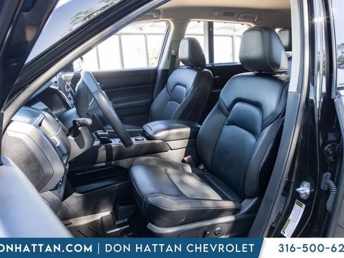 Used 2023 Nissan Pathfinder SL AWD/4WD image 13