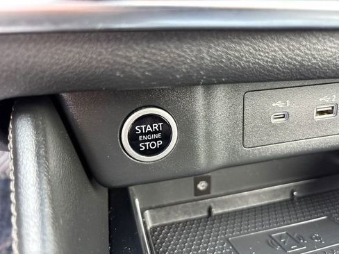 Used 2021 Nissan Rogue Platinum image 18