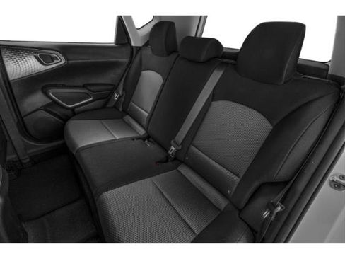Used 2022 Kia Soul LX image 16