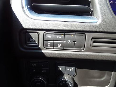 Certified 2023 Chevrolet Tahoe RST w/ RST Performance Edition AWD/4WD image 18