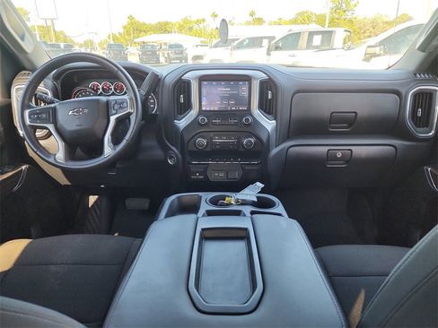 Used 2020 Chevrolet Silverado 1500 LT Trail Boss image 11