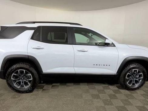 New 2026 Chevrolet Equinox ACTIV w/ Convenience Package III FWD image 3