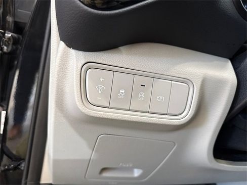 Used 2023 Kia Soul EX image 19