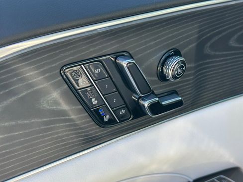 Used 2024 Cadillac Lyriq Sport AWD/4WD image 27