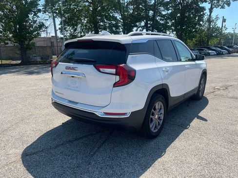 Used 2024 GMC Terrain SLT FWD image 6