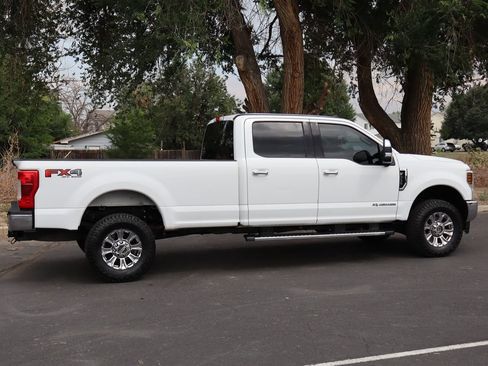 Used 2019 Ford F350 XLT w/ XLT Premium Package AWD/4WD image 4