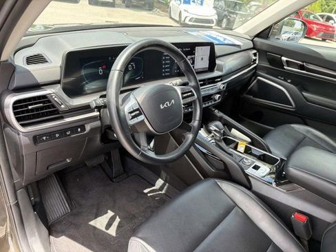 Used 2025 Kia Telluride S AWD/4WD image 12