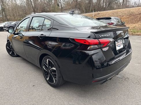 Used 2024 Nissan Versa SR image 6