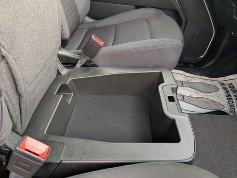 Certified 2024 Chevrolet Silverado 1500 LT image 34