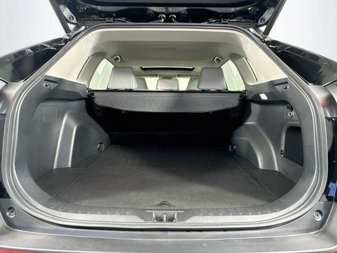 Certified 2022 Toyota RAV4 XLE Premium AWD/4WD image 27