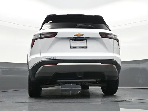 Used 2026 Chevrolet Equinox LT w/ Safety and Technology Package FWD image 28