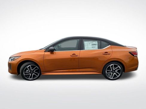 New 2025 Nissan Sentra SR w/ Lighting Package image 11