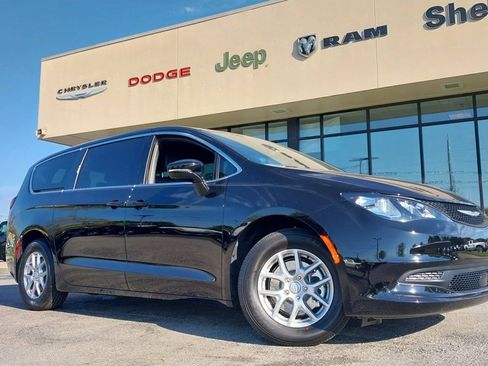 New 2026 Chrysler Voyager LX image 3