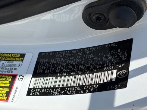 Used 2022 Toyota Camry SE FWD image 12