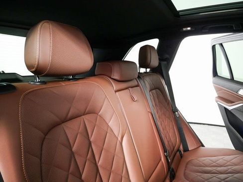 Used 2024 BMW X5 xDrive40i w/ Premium Package image 23