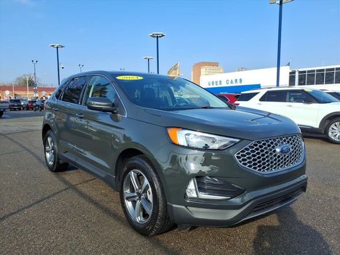 Certified 2024 Ford Edge SEL w/ Convenience Package image 3