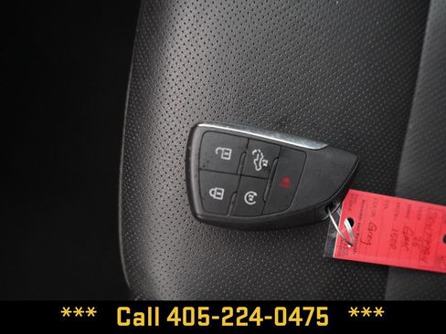 Used 2025 GMC Sierra 1500 SLT AWD/4WD image 46