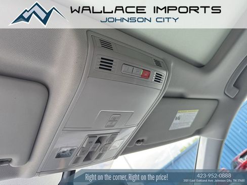 Used 2020 Volkswagen Tiguan SE w/ Panoramic Sunroof Package AWD/4WD image 16