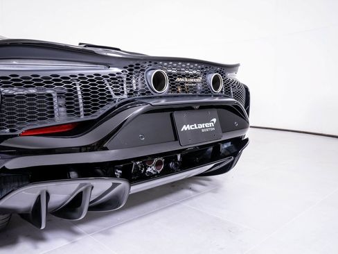 Used 2025 McLaren Artura Spider RWD image 13