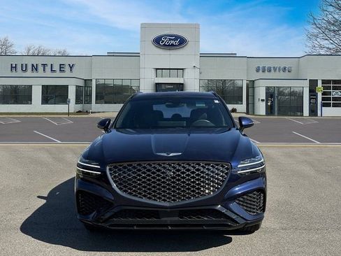 Used 2024 Genesis GV70 2.5T w/ Sport Prestige Package image 3