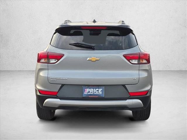 Used 2025 Chevrolet TrailBlazer LT AWD/4WD image 7