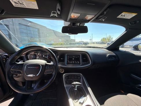 Used 2022 Dodge Challenger GT AWD/4WD image 10