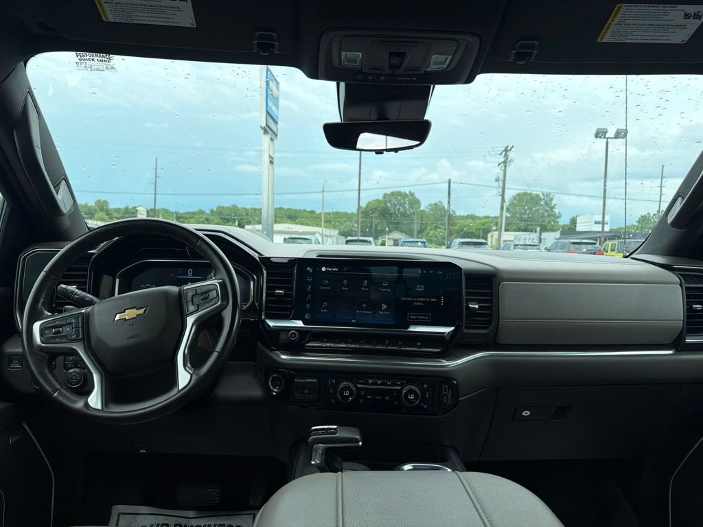 Used 2023 Chevrolet Silverado 1500 LTZ w/ Technology Package AWD/4WD image 15