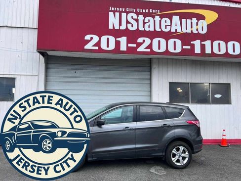 Used 2014 Ford Escape SE FWD image 2