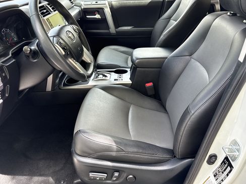 Used 2021 Toyota 4Runner SR5 Premium AWD/4WD image 9