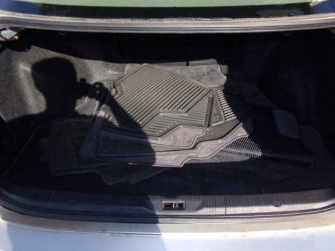 Used 2003 INFINITI I35 w/ Sunroof & Sunshade Pkg image 19