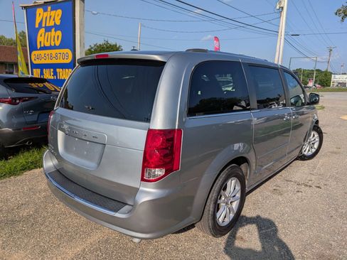 Used 2019 Dodge Grand Caravan SXT FWD image 6